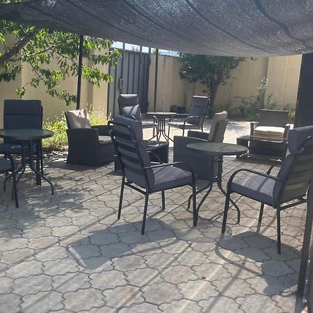 Hotel Holiday Villa Tbilisi Exterior foto
