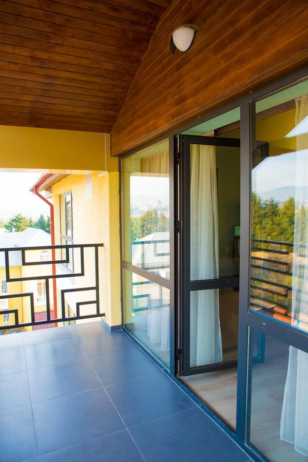 Hotel Holiday Villa Tbilisi Exterior foto
