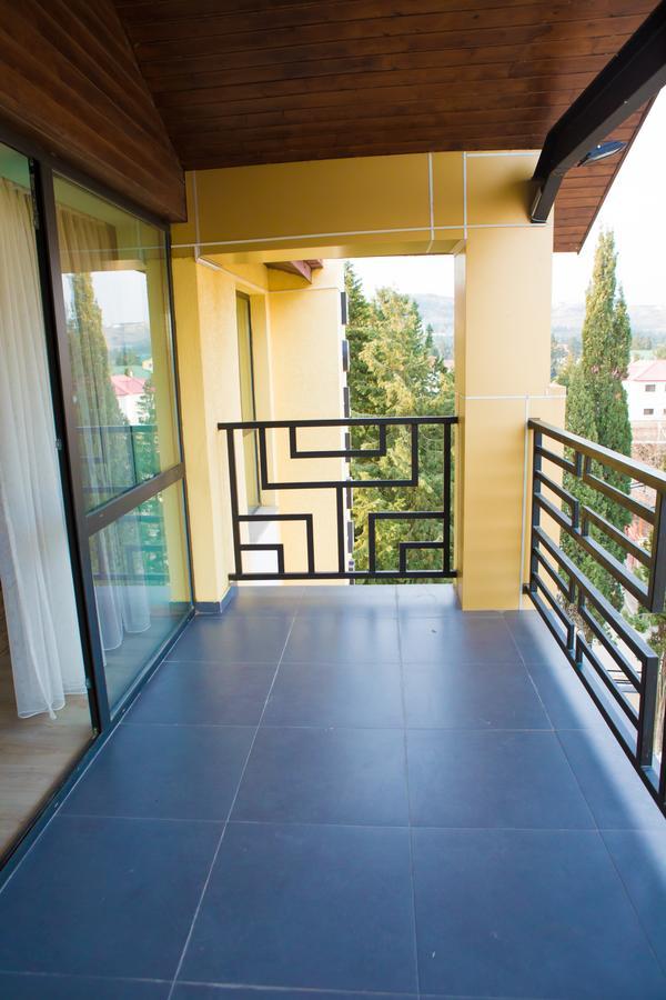 Hotel Holiday Villa Tbilisi Exterior foto