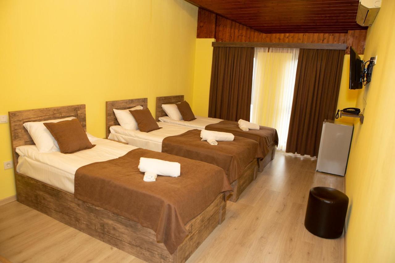 Hotel Holiday Villa Tbilisi Exterior foto